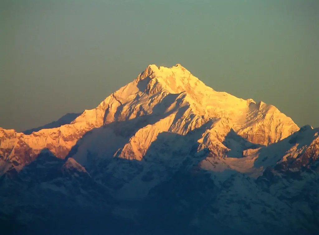3rd Higghest Mountain in the World: Nepal, Kanchengunja