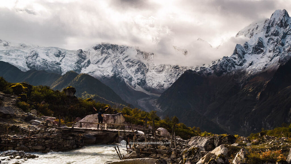 Manaslu Circuit Trek in Monsoon Season with Clear Mountain View and Clouds